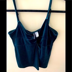 H&M sleeveless cropped top